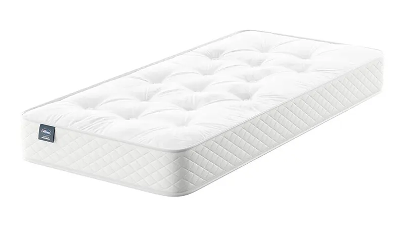 Een afbeelding van de zijkant van het Silentnight Essentials Pocket 600 matras.