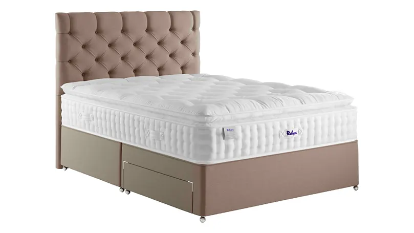 Een afbeelding van Relyon Luxury Silk 2850 Pillow Top matras.